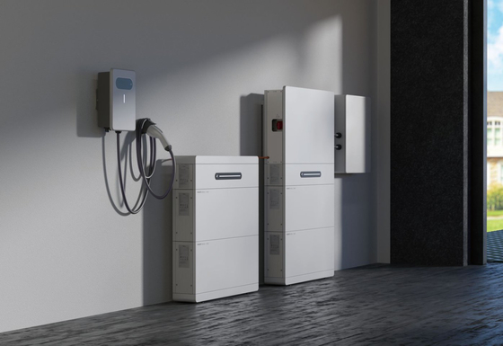 Invertisseur hybride à trois phases de 15 kW double MPPT 20kVA EPS Backup 180-650V Batterie IP65