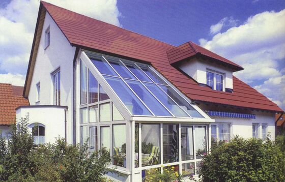 Carreaux solaires monocristallins rouges/verts de grande taille - 86W de haute puissance en couleur PV, 154W/m2, esthétique et efficace